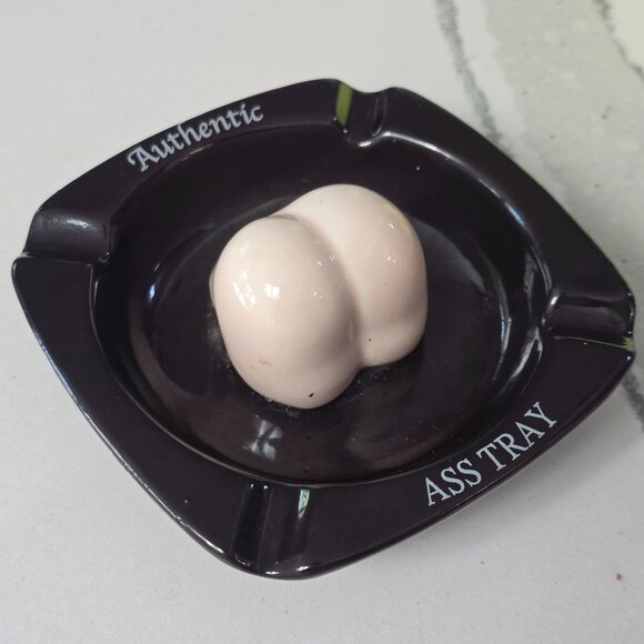 Authentic Ceramic Novelty Ashtray With Cheeky Design For Smoker "ass tray" funny - Picture 3 of 6